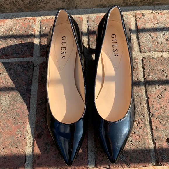 Women’s Guess Black kitten Heels - Picture 2 of 8